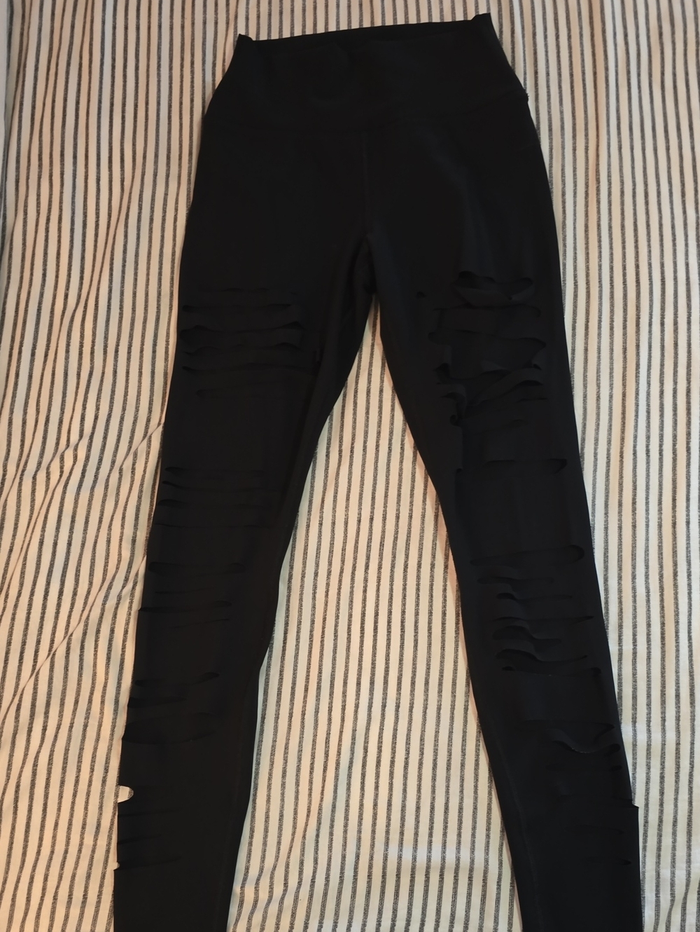 ALO Yoga Black High-Waist Distressed Leggings